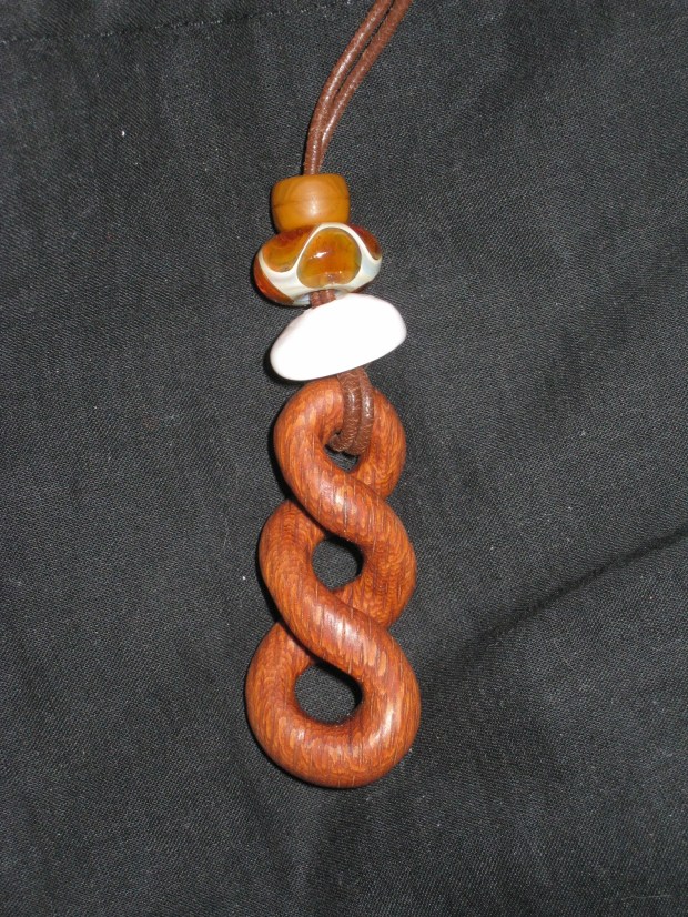 Tribal Tripple Twist 010